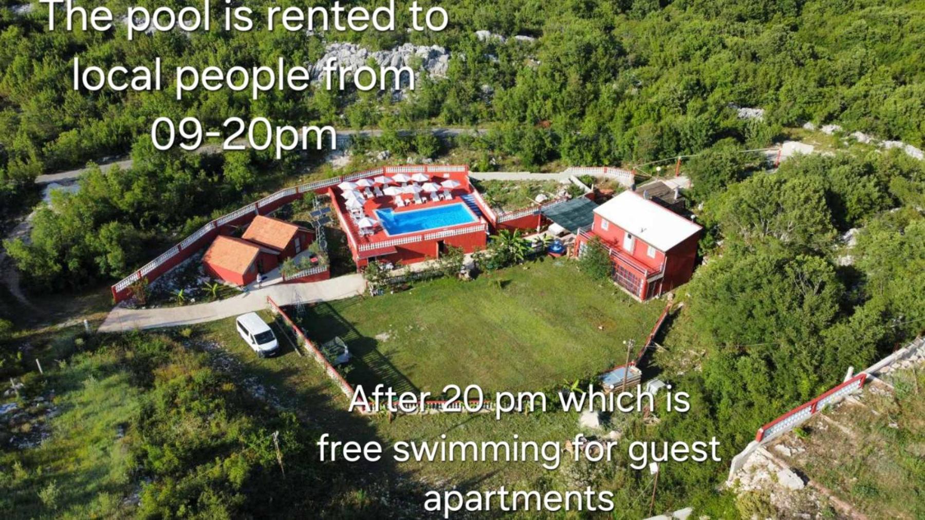 Red Apartman Требине Екстериор снимка